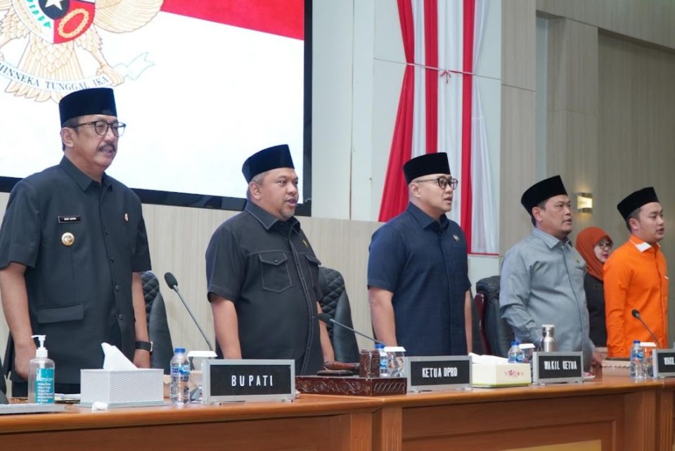 Rapat Paripurna Ke-12: Pemkab dan DPRD Sukabumi Matangkan Revisi Perda Pajak