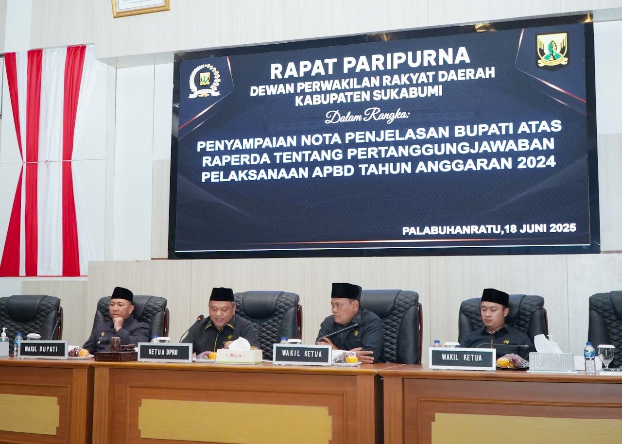Rapat paripurna ke-21 DPRD Kabupaten Sukabumi. (Foto istimewa)