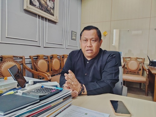 Sekretaris DPRD Kota Sukabumi, Asep Koswara. Foto ist