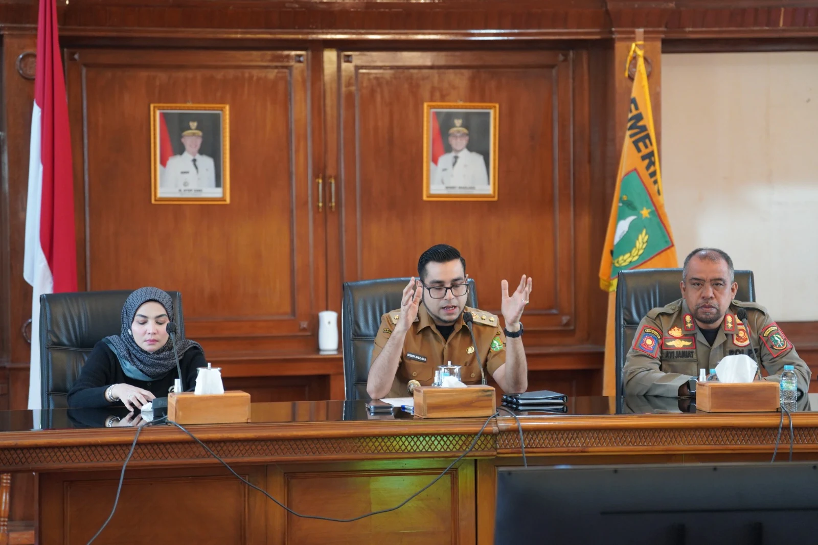 Wakil Wali Kota Sukabumi Bobby Maulana menyoroti ancaman emisi gas metana dalam Rakor Penanganan Sampah. Foto istimewa