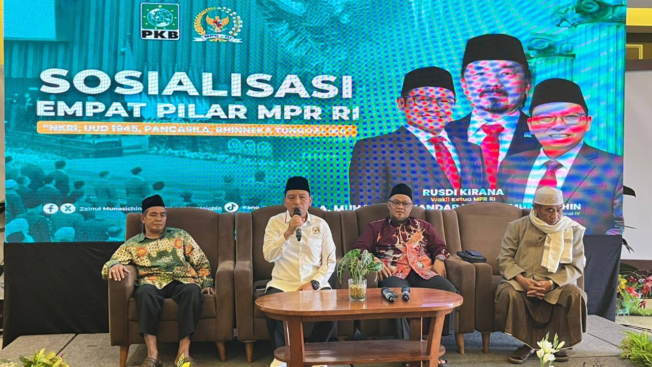 Zainul Munasichin saat sosialisasi Empat Pilar di Sukabumi. Foto: istimewa