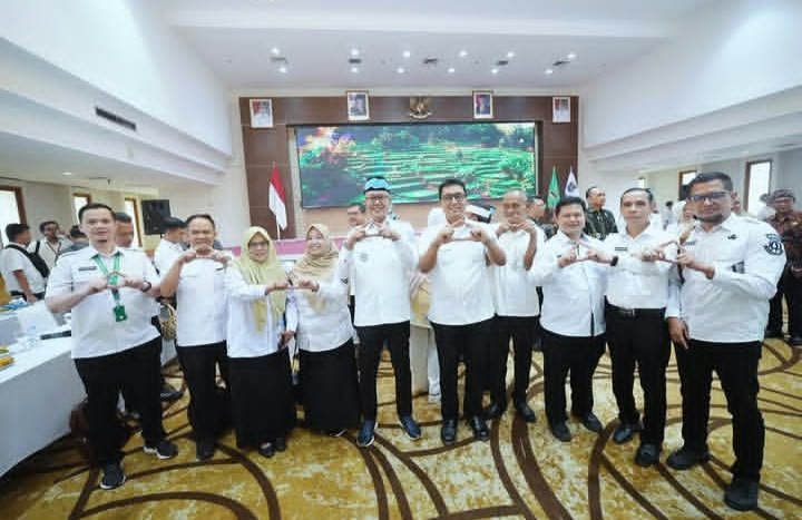Ayep Zaki Bahas Perlindungan Pekerja dan Pendidikan Kesetaraan dalam Rakor Gubernur Jabar